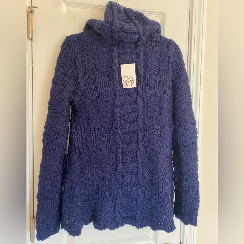 Chaser knit cardigan w/ Hood & pockets! blue .sz medium .NWT. thick,heavy &warm